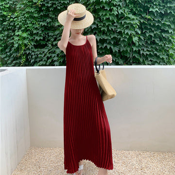 Red Seaside Holiday Sling Dress Women's Summer 2024 New Temperament Loose 100-Folded Long Dress Super Fairy